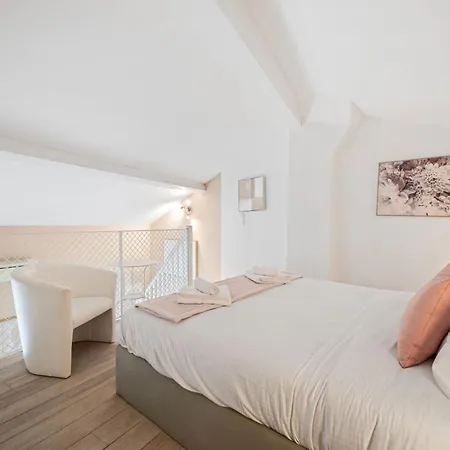 Апартаменты Carla Zone Pietonne Clim