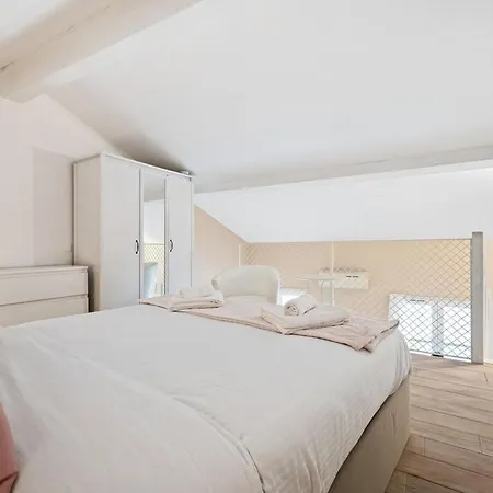 Carla Zone Pietonne Clim * Menton
